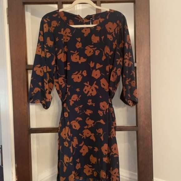 La Fee Maraboutee 3/4 Sleeve Floral Dress in Navy and Rust, Size 10 - Picture 2 of 6